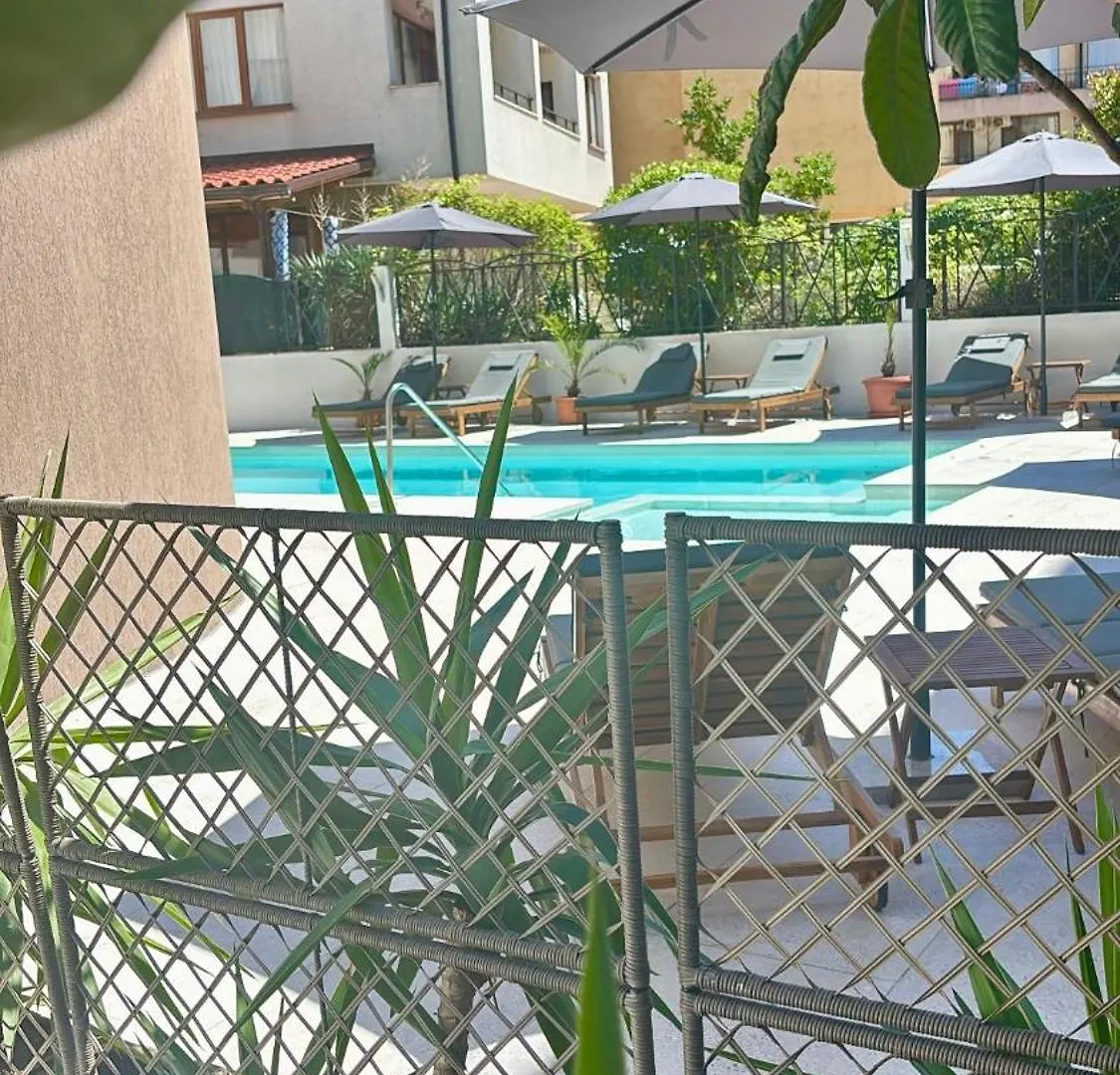 **  Sea View Otel Primorsko Bulgaristan